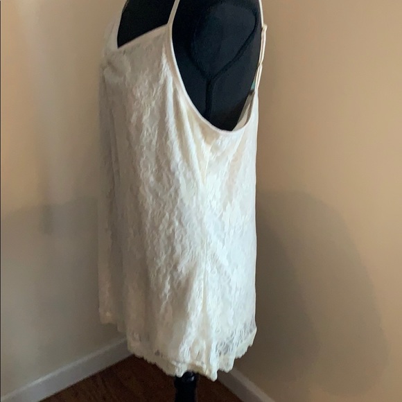 Top - Picture 4 of 10